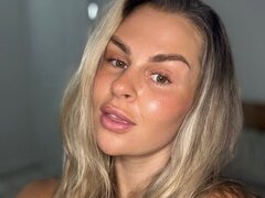 ClaraXVale's Thumbnail
