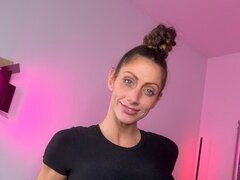 SkyeHotwife's Thumbnail
