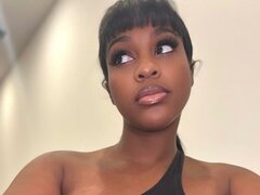 zoemovesme's Thumbnail
