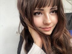EllaYoung's Thumbnail