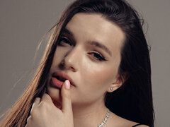 NelieMedina's Thumbnail