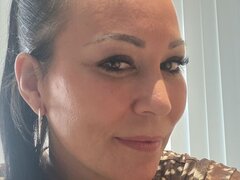 LouiseJuiliet's Thumbnail
